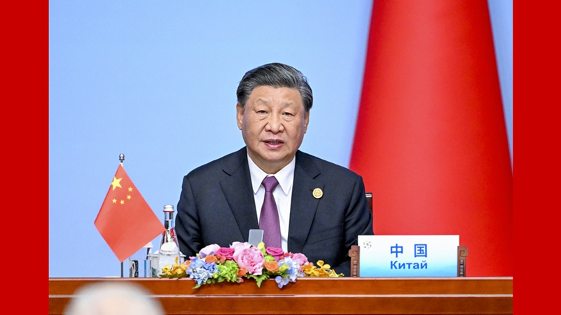 习近平同中亚五国元首共同会见记者