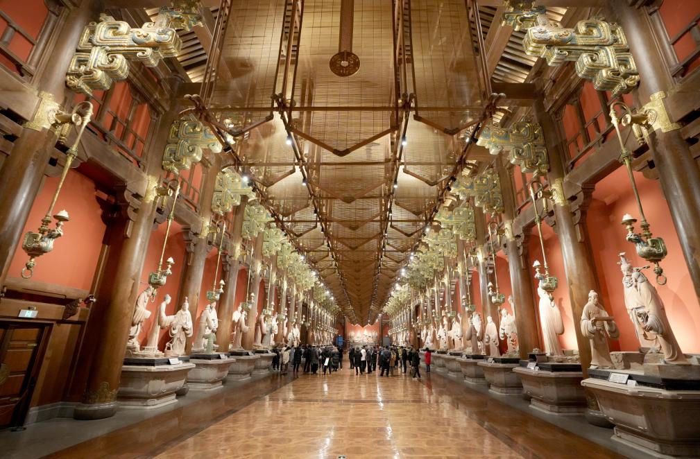 山东曲阜：&ldquo;尼山圣境&rdquo;迎游客