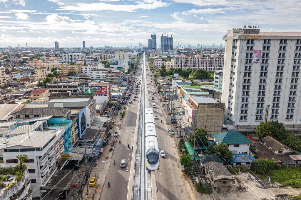 镜头连中外丨从芜湖到曼谷：&ldquo;中国智造&rdquo;单轨列车驶向海外