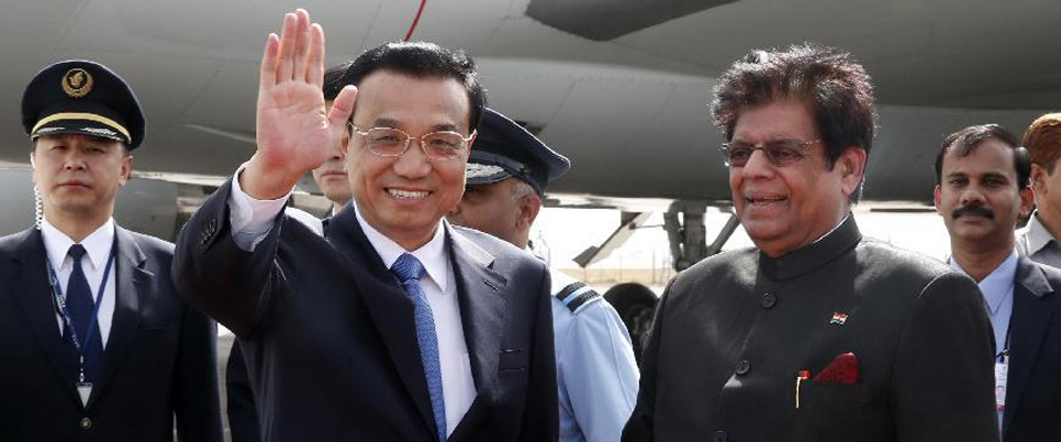 李克强抵达新德里对印度进行正式访问