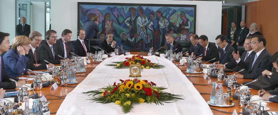 李克强同德国总理默克尔举行会谈