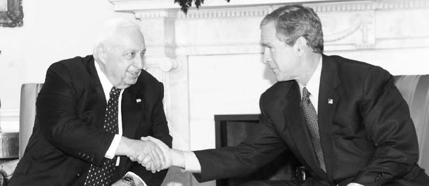 沙龙将与已故夫人葬在一起 回顾其戎马一生