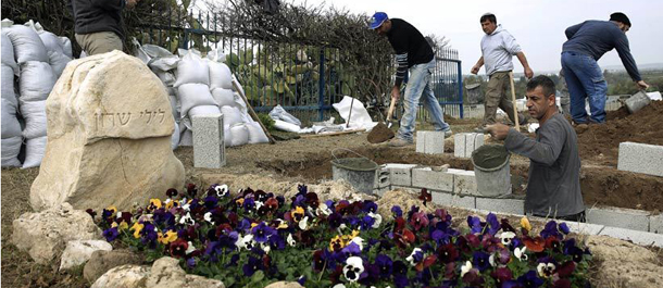 以色列前总理沙龙安葬地准备就绪