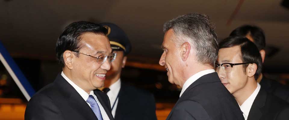 李克强抵达苏黎世对瑞士进行正式访问