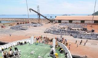 晚班车：赴越接返中方人员客轮正在返程途中