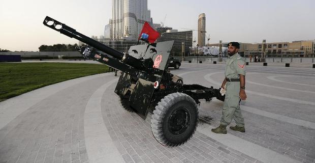 迪拜的开斋炮（组图）