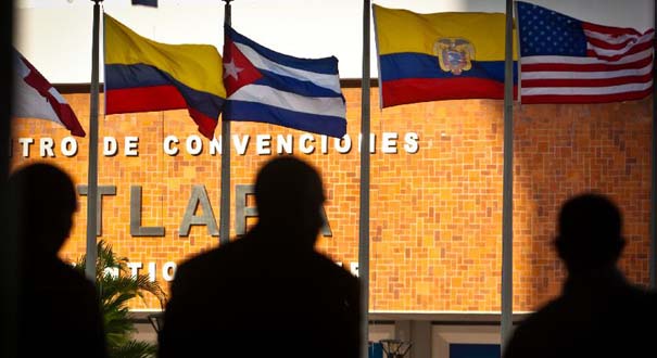 古巴国旗遇见星条旗（高清组图）