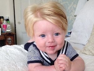 国外父母晒宝宝个性发型照萌翻众人（高清组图）