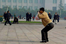 跟中日游客学习 假期旅游拍照如何"涨姿势"(组图)