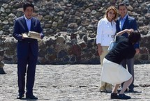 安倍拉美行首访墨西哥 妻子展摄影外交（图）