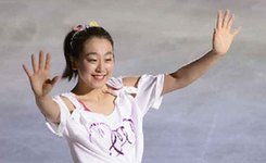 花滑女神浅田真央复出 札幌演绎绝美冰上秀
