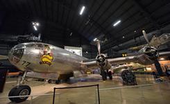 原子弹"小男孩"和"胖子"