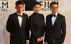 东京电影节开幕红毯